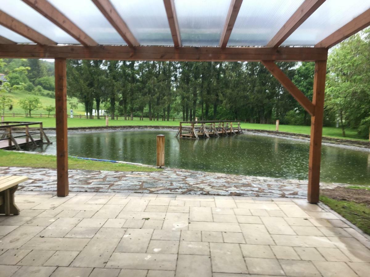 Camp Podgrad Vransko Villa Buitenkant foto