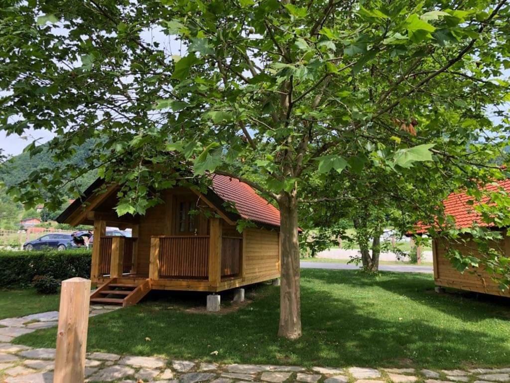 Camp Podgrad Vransko Villa Buitenkant foto